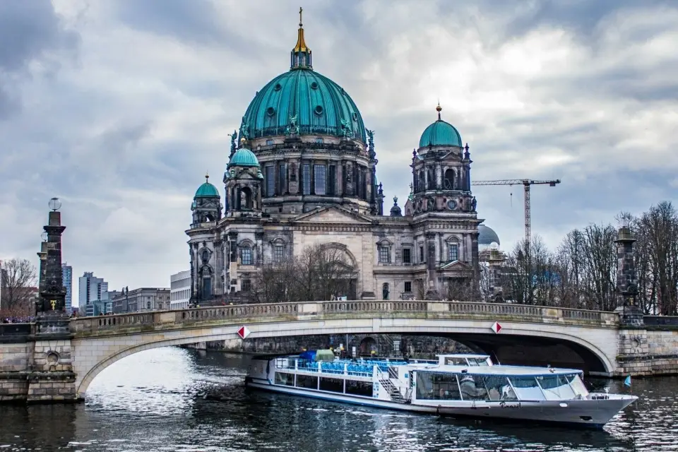 Barco turístico de Berlín