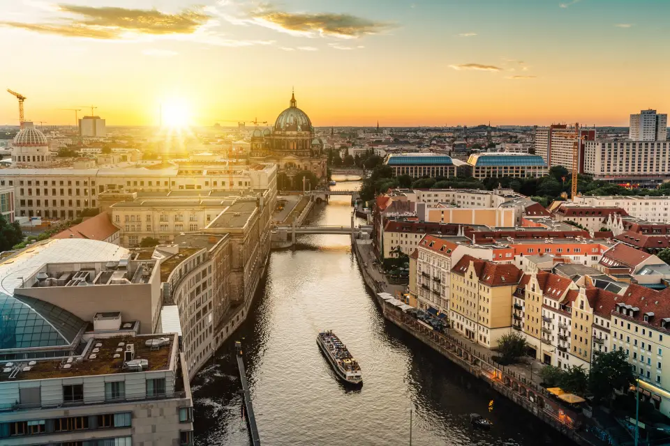 Berlin Dinner Cruise