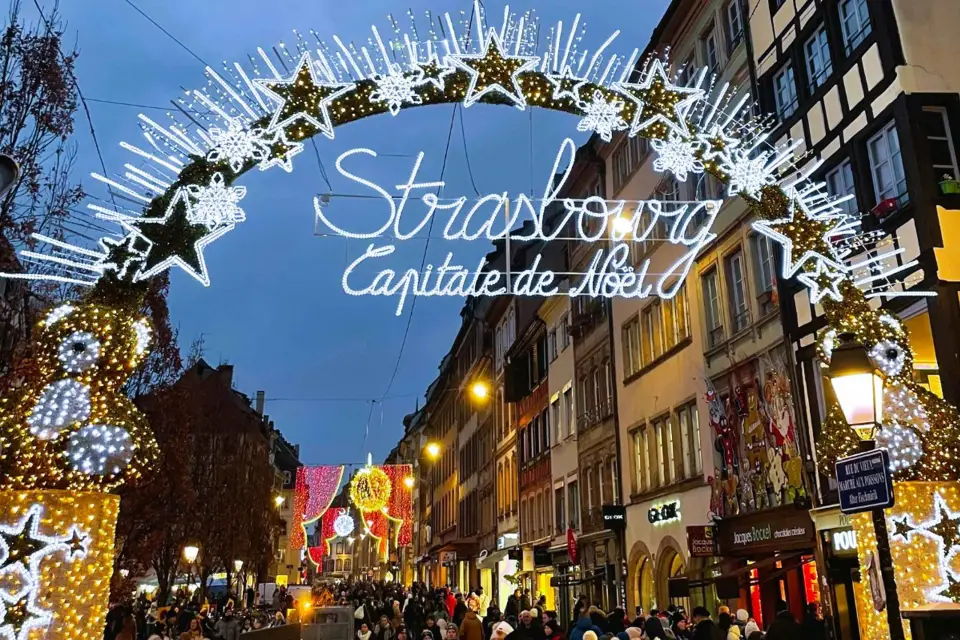 Estrasburgo: tour a pie por los mercados navideños con vino caliente