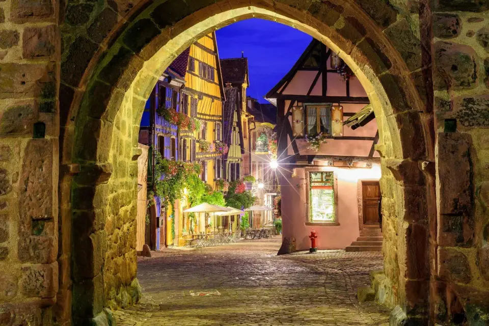 Riquewihr : Juego Digital Festivo de Mercados Navideños