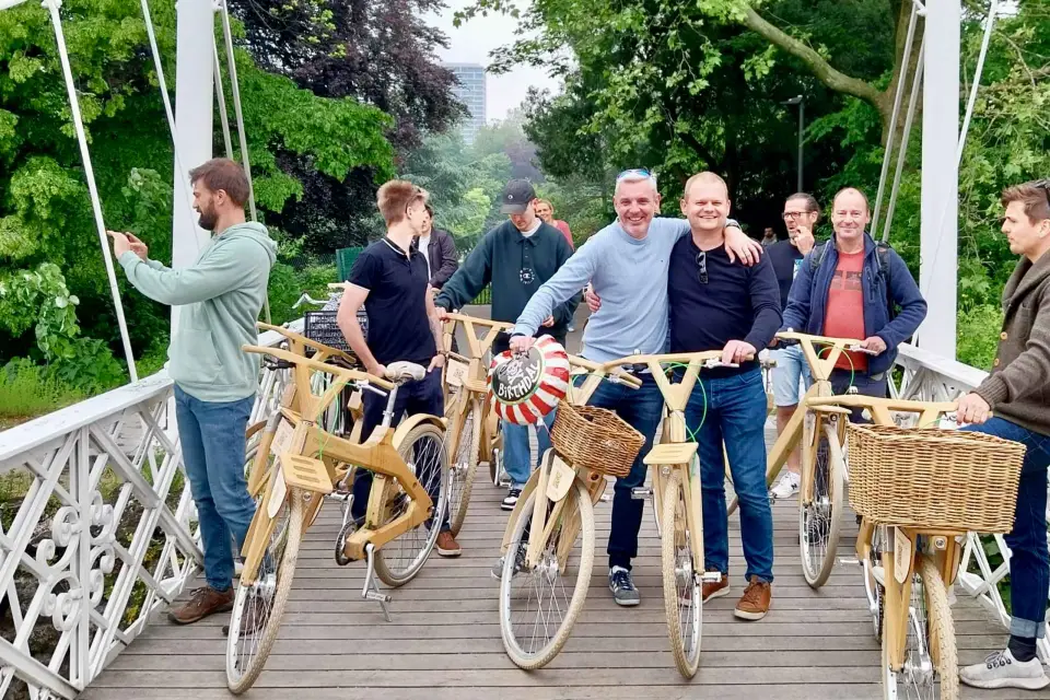 Amberes: Las 5 grandes atracciones de la ciudad en bicicleta de madera