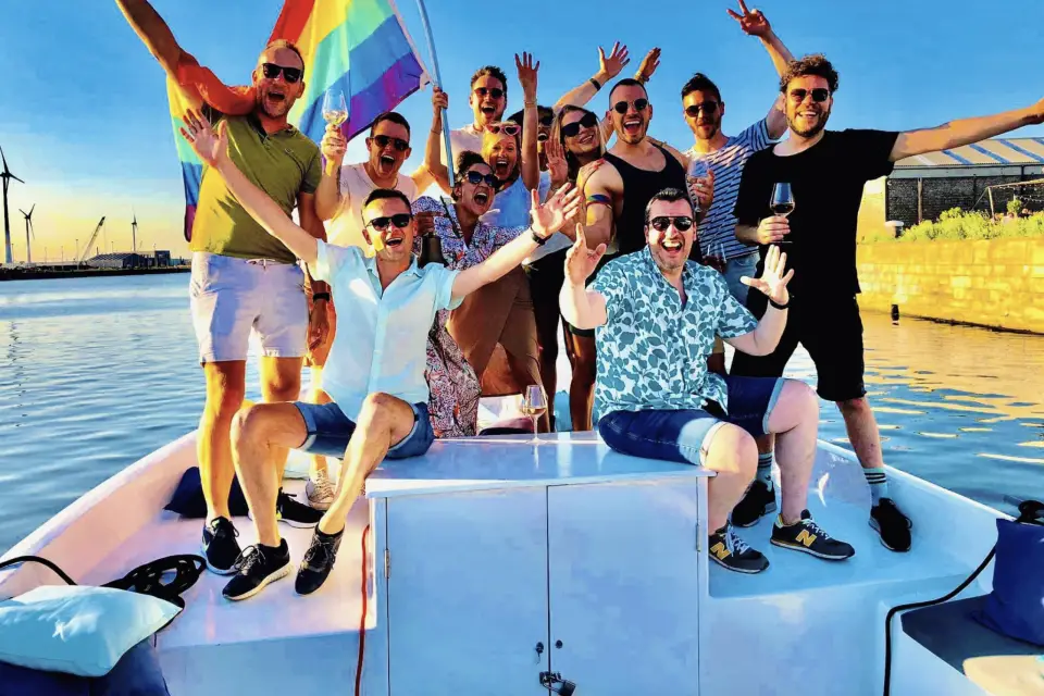 Amberes: Paseo en barco privado con aperitivo