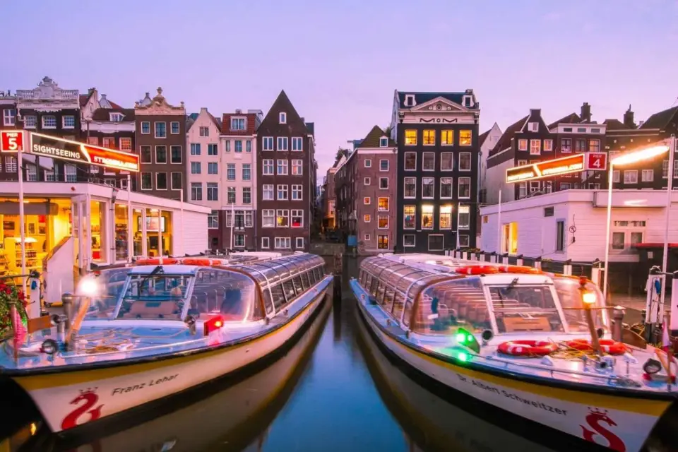 Amsterdam: Billete para la Vida Nocturna y el Crucero por el Canal