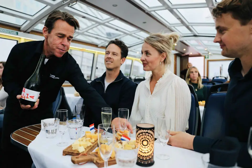 Amsterdam: Cata de quesos y vinos con Kaasbar Amsterdam
