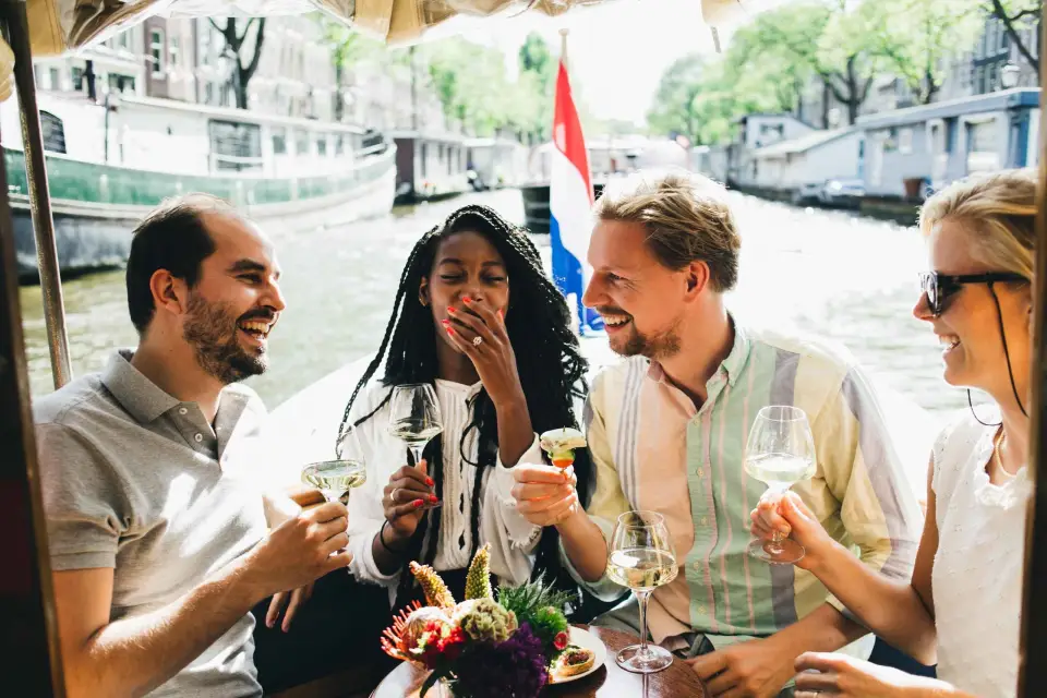Amsterdam: Crucero de lujo con queso y vino y bebidas ilimitadas