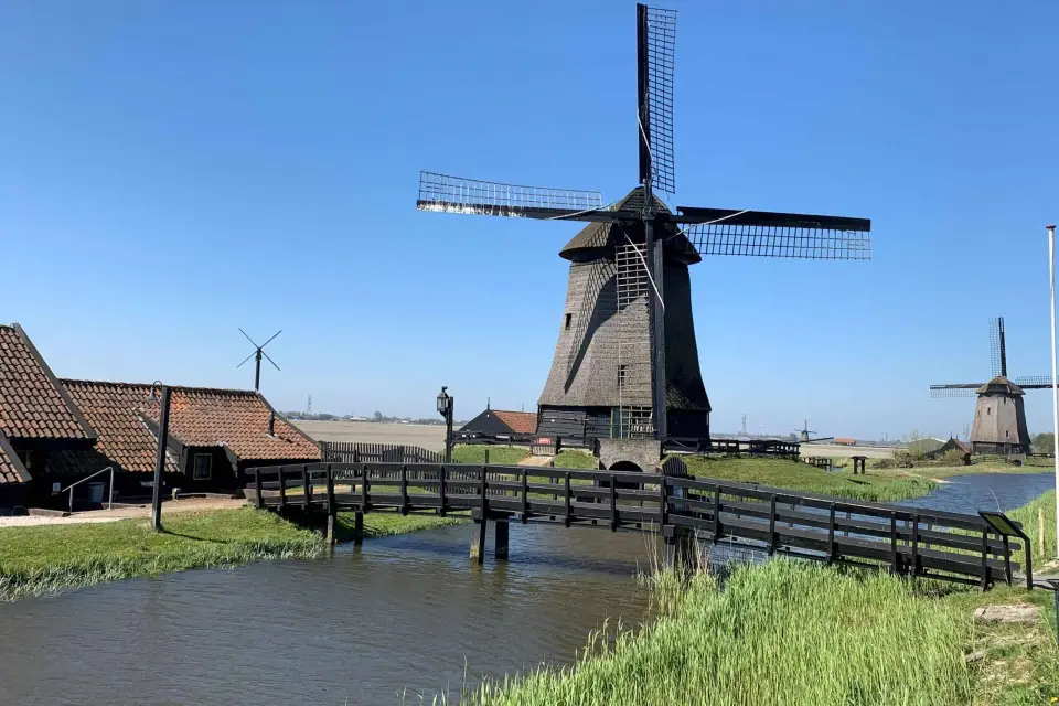 Desde Ámsterdam: ¡Excursión a 5 joyas ocultas únicas e intrigantes!
