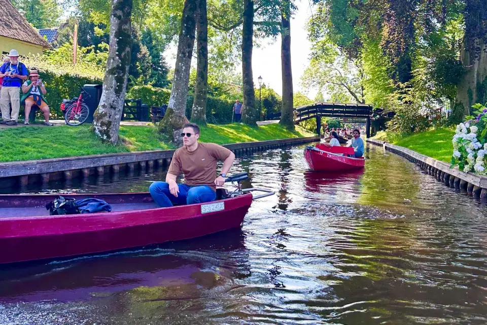 Desde Ámsterdam: Excursión de un día a Giethoorn y los Molinos de Viento incl. Almuerzo