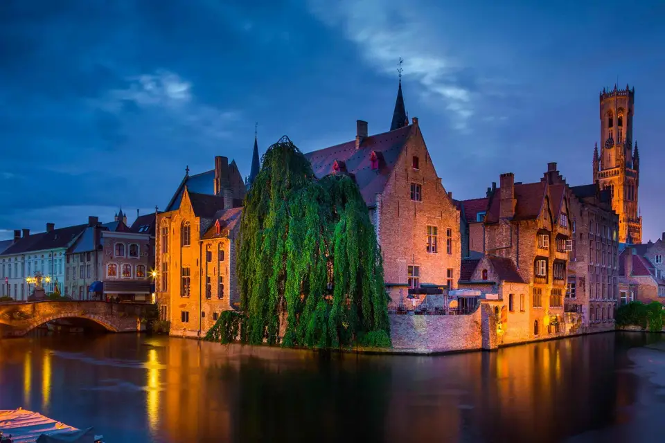 Desde Ámsterdam: Excursión de un día guiada a Brujas en inglés