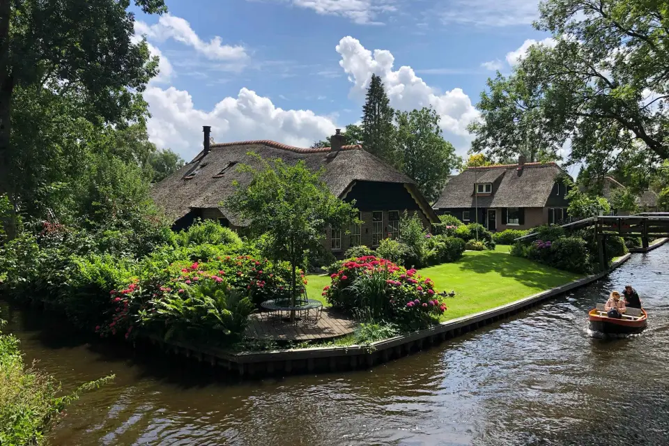 Excursión a Giethoorm y Explorando el Norte de Holanda