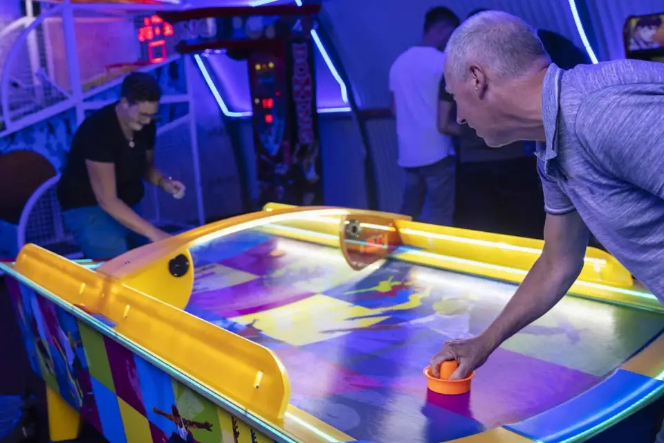 Amsterdam: Experiencia Privada de Juegos de Salón Arcade