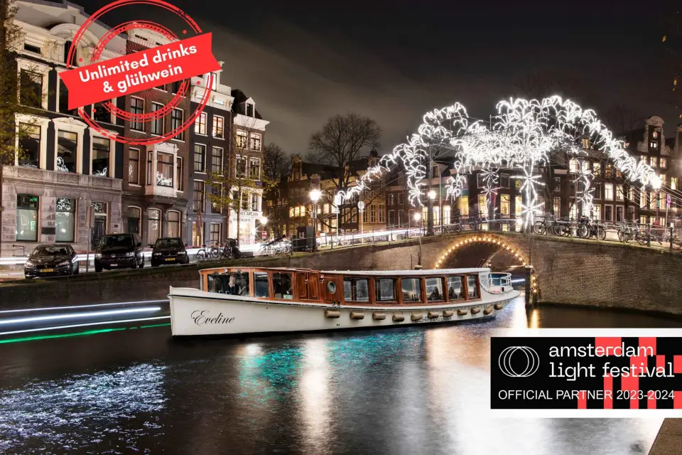 Amsterdam: Fiesta de la Luz en barco con bebidas, aperitivos y Glühwein
