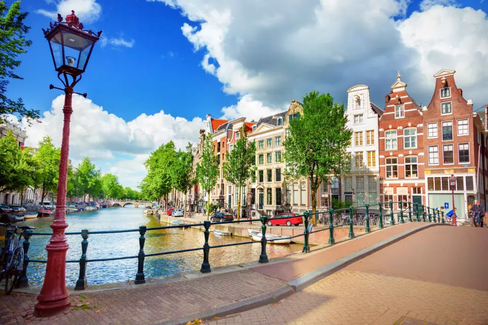 Amsterdam: Highlights App Tour guiado con puzzles