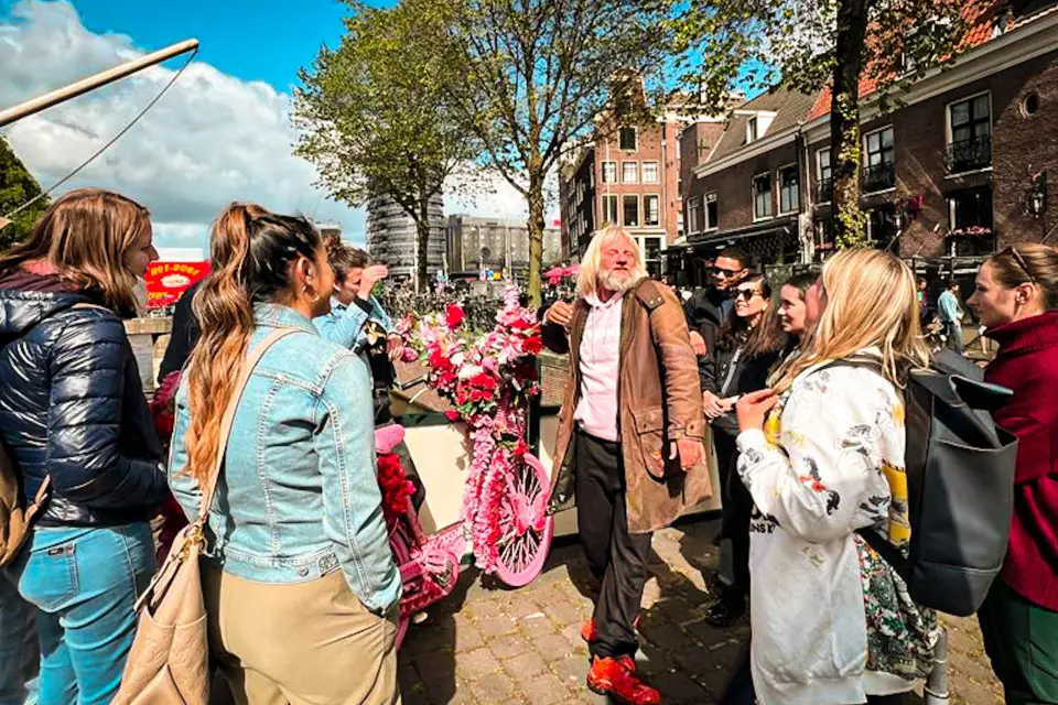 Humanos de Ámsterdam - tour a pie cultural en grupo reducido
