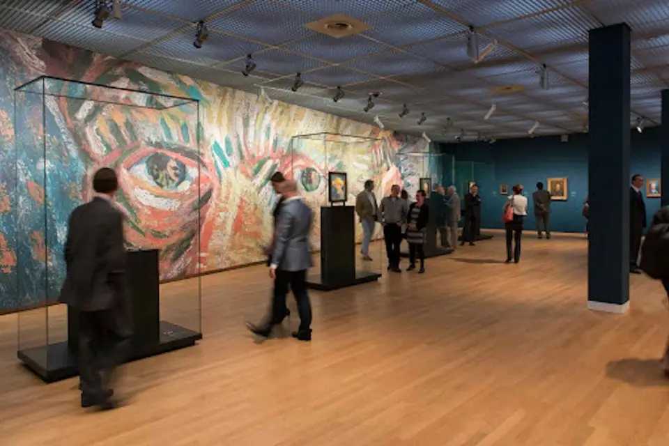 Museo Van Gogh: el secreto del sol verde