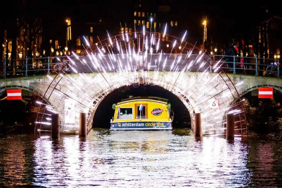 Amsterdam: Paseo en barco por el canal desde la Casa de Ana Frank