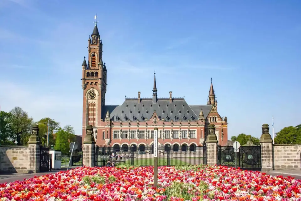 Desde Ámsterdam: Rotterdam, La Haya y Delft Tour Privado