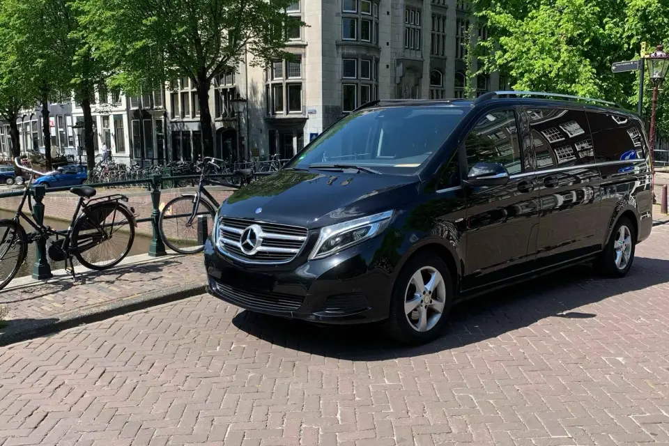 Rotterdam: Traslado privado desde/hasta el aeropuerto de Schiphol