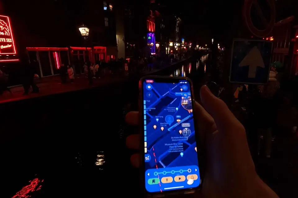 Tour a pie por el Barrio Rojo con aplicación para smartphone