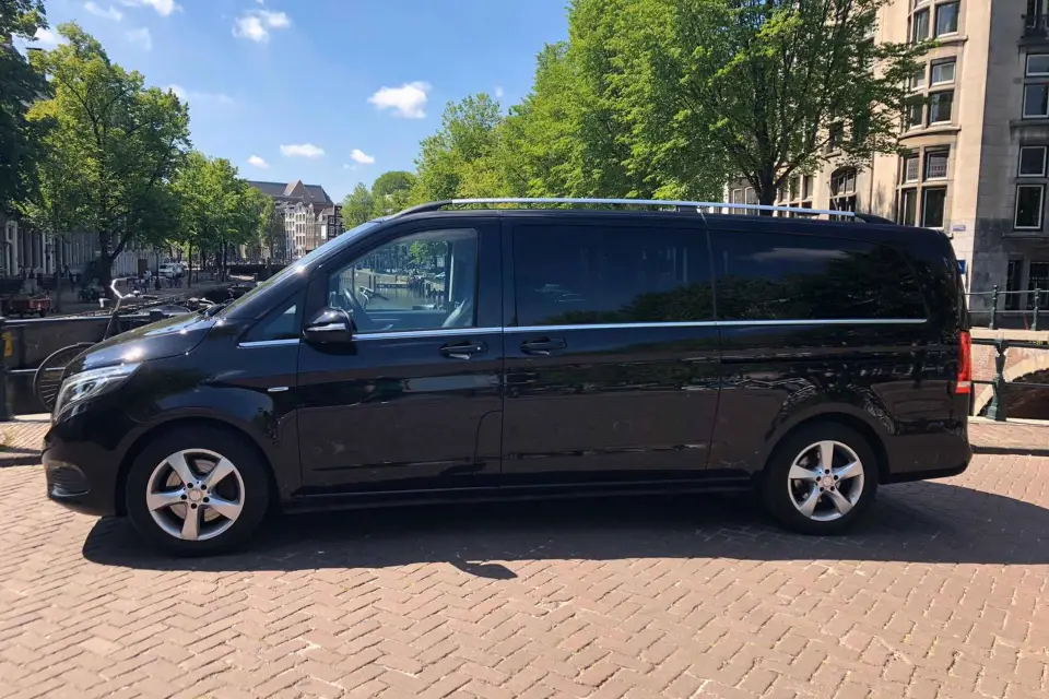 Amsterdam: Traslado privado a/desde Brujas