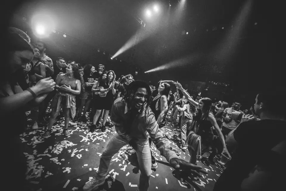 Espectáculo Aven de Fuerza Bruta