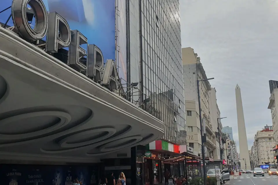 Tour del tango por la avenida Corrientes