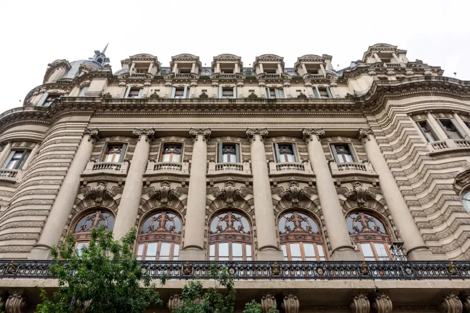 Visita guiada por el Centro Naval de Buenos Aires