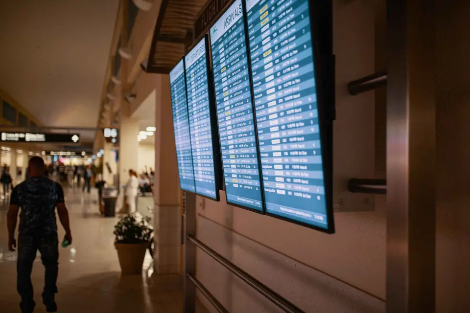 Berlin- Assistant d'accueil à l'aéroport