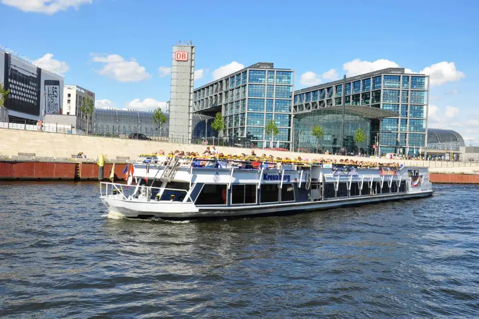 Berlín: autobús turístico y paseo en barco