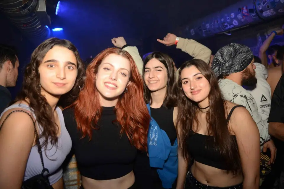 Berlim: Bar Crawl com Shots e entrada no clube