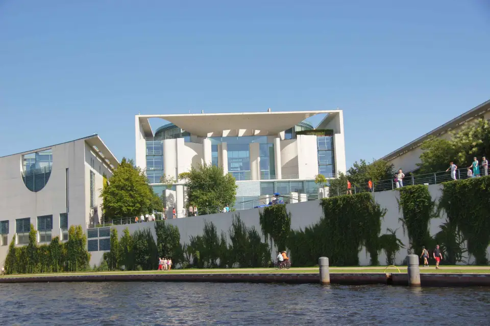 Berlín: Cena Crucero por el Spree con Prosecco