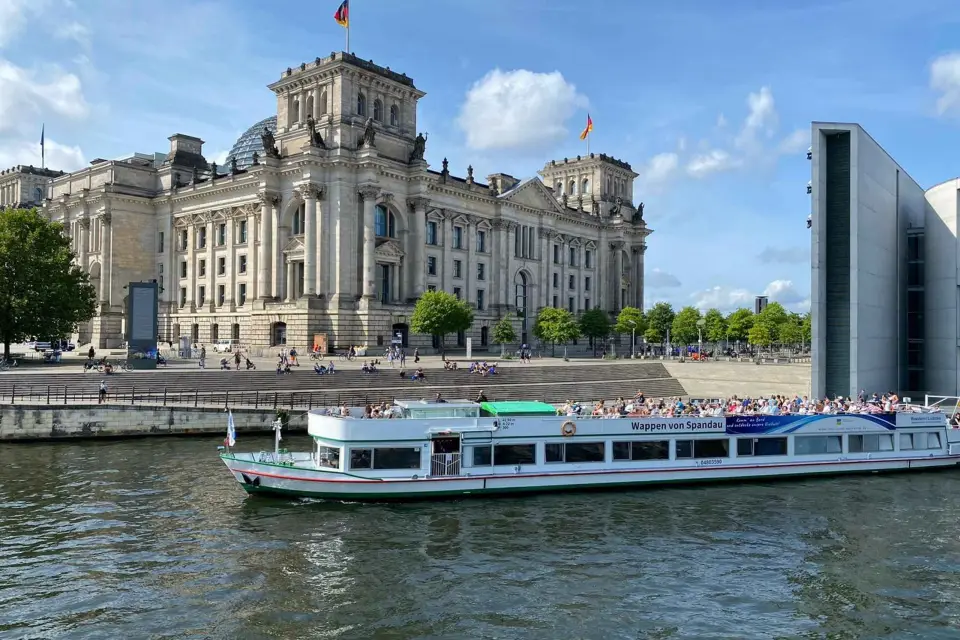 Berlín: Crucero turístico de 3,5 horas por el río Spree