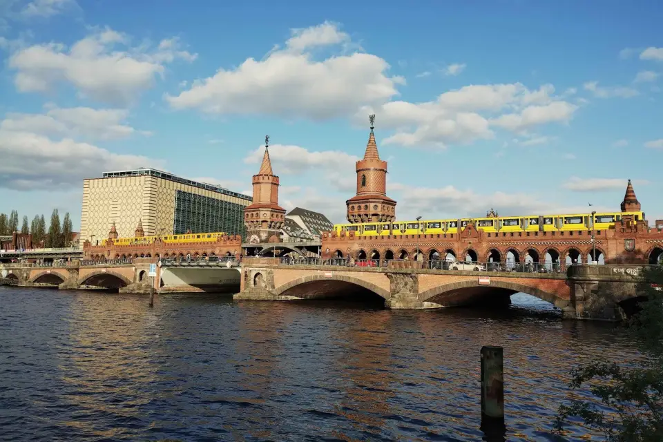 Berlín Friedrichshain: Visita a pie de 3 horas con un auténtico lugareño