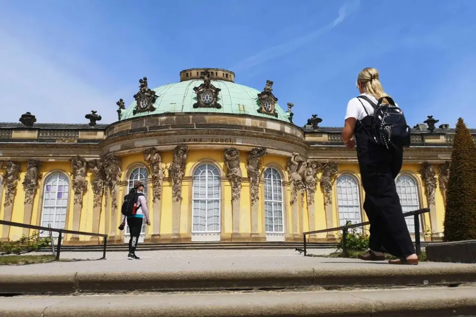 Potsdam: Visita Privada de la Ciudad en Minibús Antiguo
