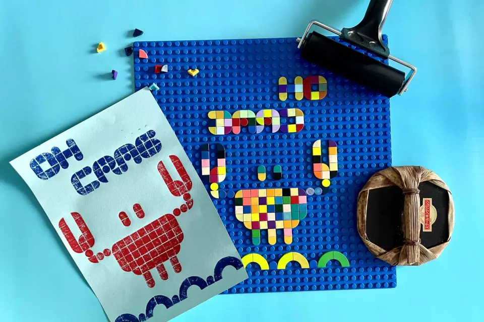 Taller LEGO de Plantillas e Impresión Tipográfica