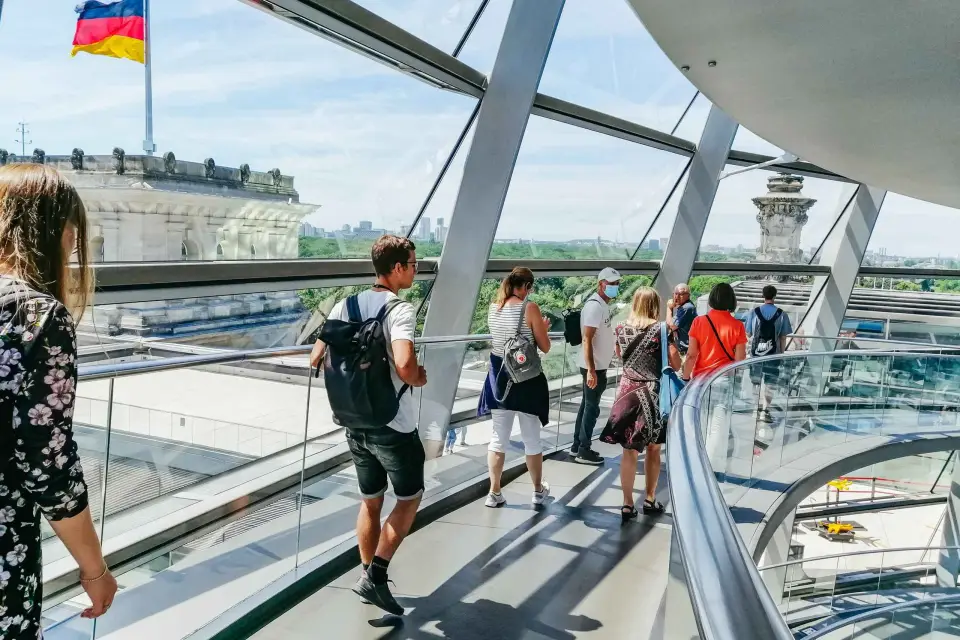 Berlín: tour por el distrito gubernamental y visita a la cúpula del Reichstag