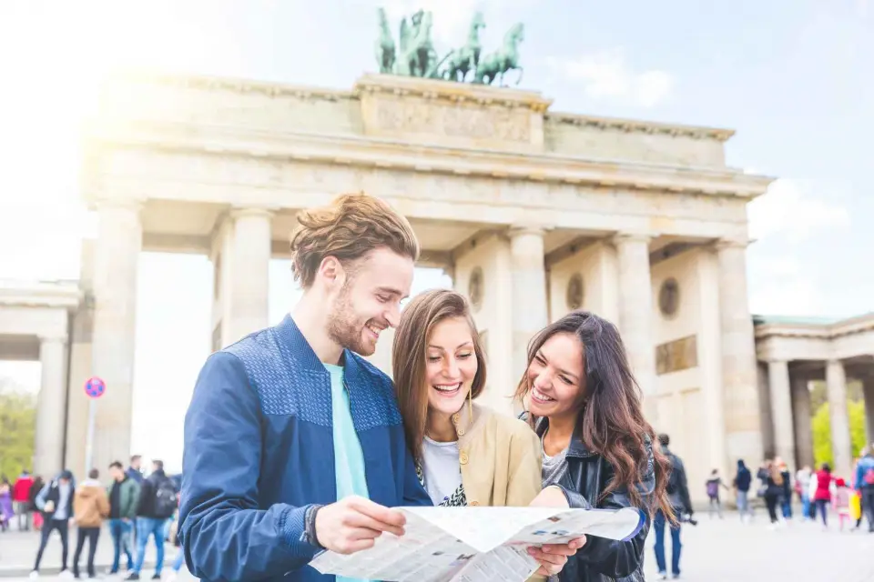Tour a pie por la Puerta de Brandeburgo y Berlín fuera de lo común