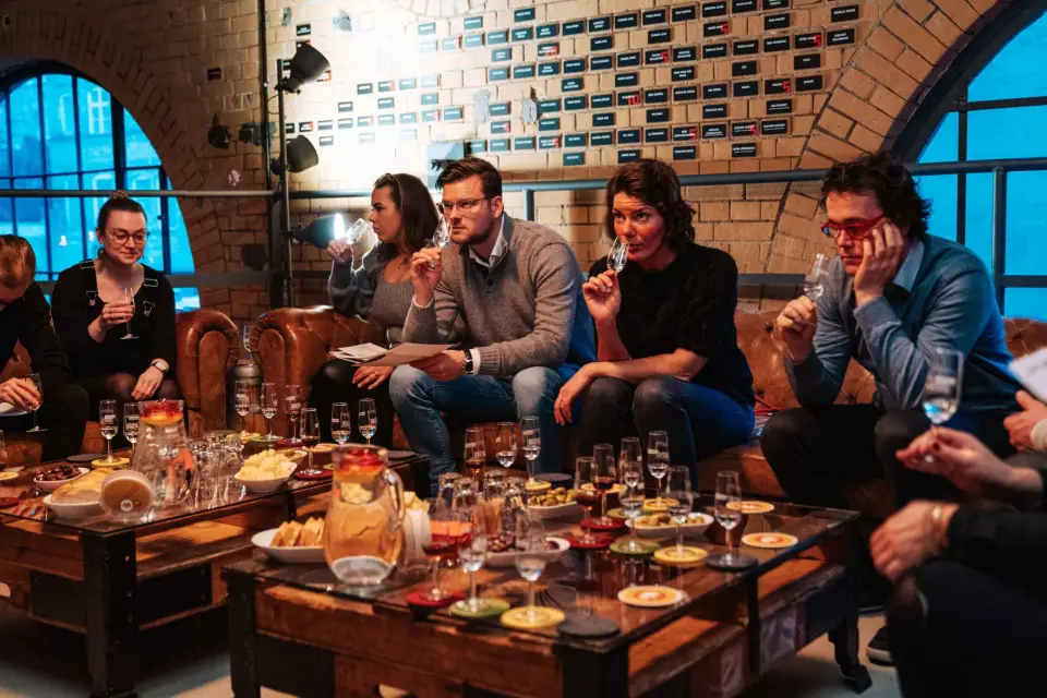 Berlín: Visita y degustación de la fábrica de aguardiente Mampe (EN ALEMÁN)