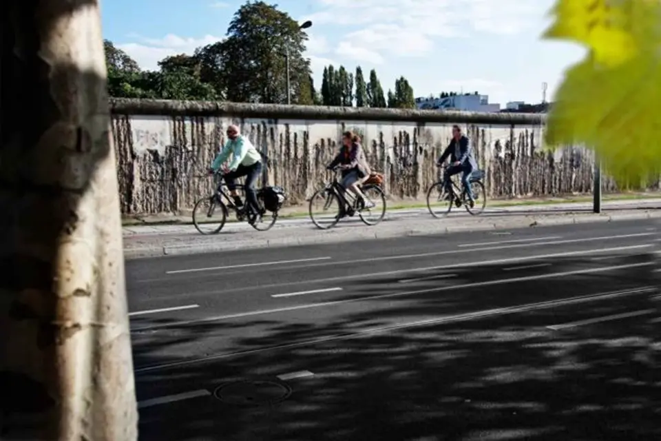 Berlín: Visita guiada en bicicleta al Muro de Berlín y el Tercer Reich