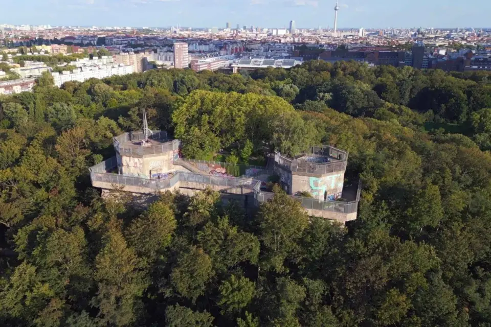 Visita secreta de la 2ª Guerra Mundial - Ve más allá de las visitas turísticas (En vehículo privado)