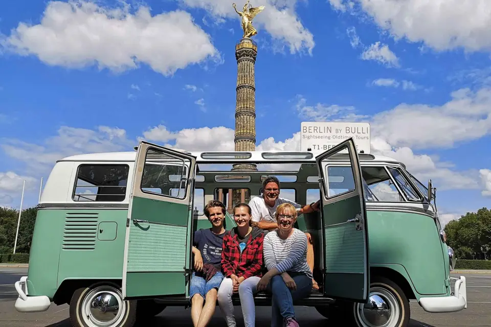 Berlín: Visita turística privada en el icónico autobús VW antiguo