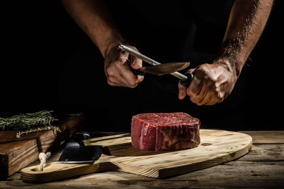 Berlin: Wagyu-Grillkurs im historischen Margarinewerk