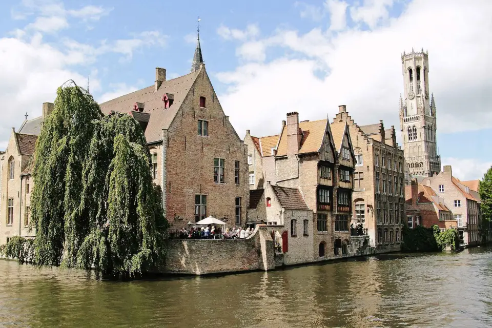 Brujas : Misión de Cumpleaños Juego de Ciudad al Aire Libre