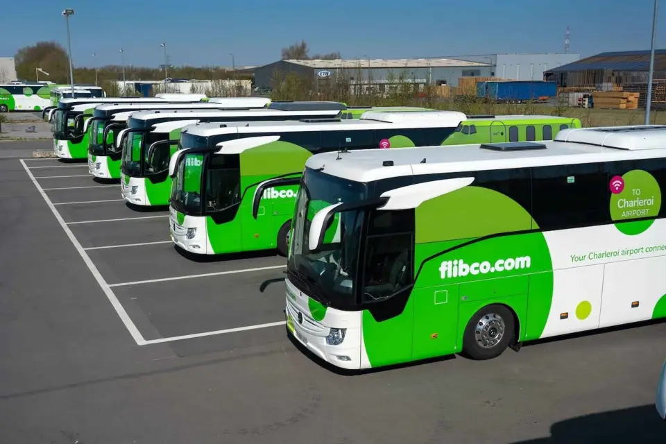 Aeropuerto de Charleroi/Bruselas: Traslado en autobús a/desde el aeropuerto CRL