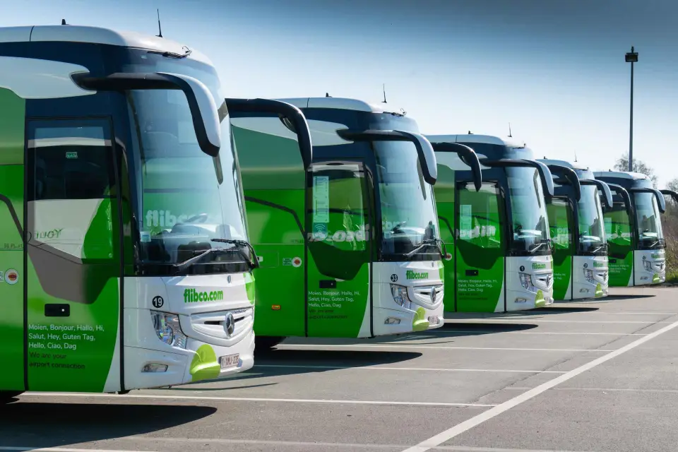 Aeropuerto de Bruselas: Traslado en autobús desde/hasta Breda Países Bajos