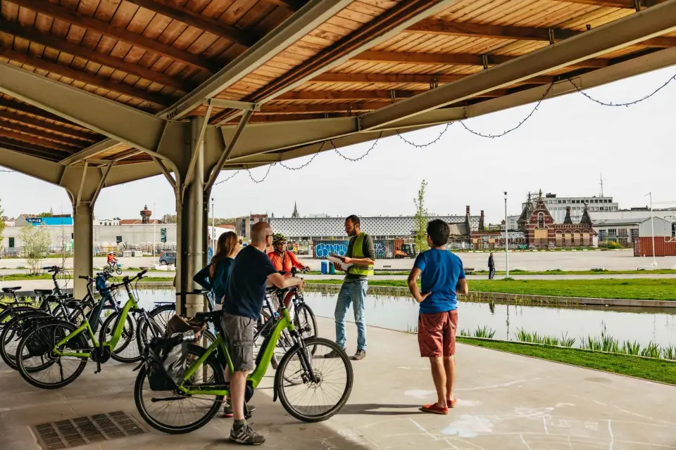 Bruselas: Lo mejor de la ciudad y joyas ocultas en bicicleta