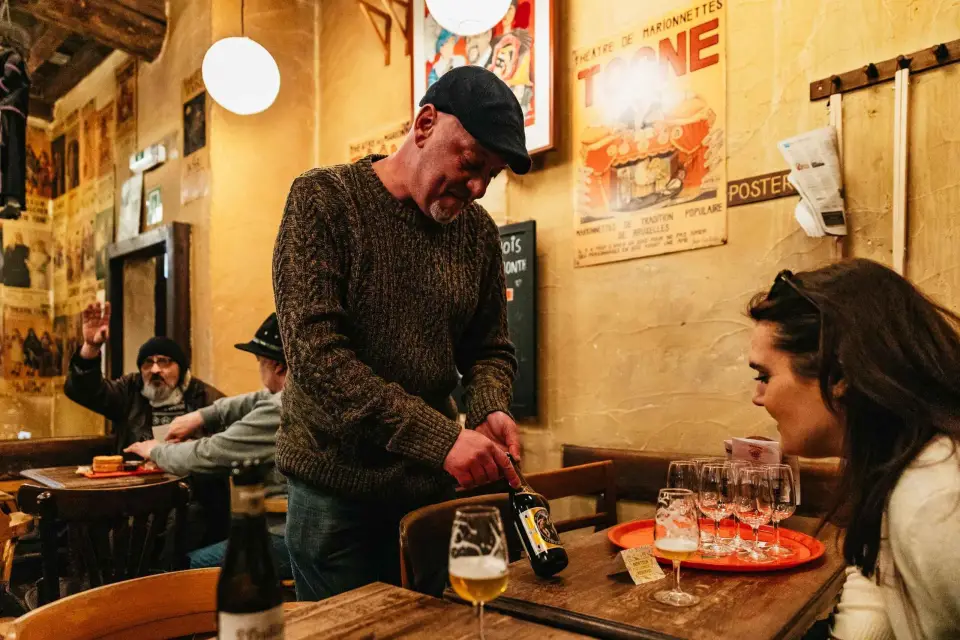 Bruselas: Excursión con degustación de 7 cervezas y aperitivos