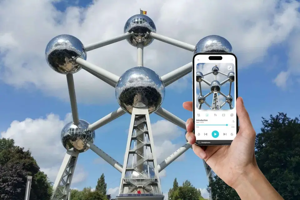 Bruselas: Ticket de acceso al Atomium y visita guiada con audio en la aplicación