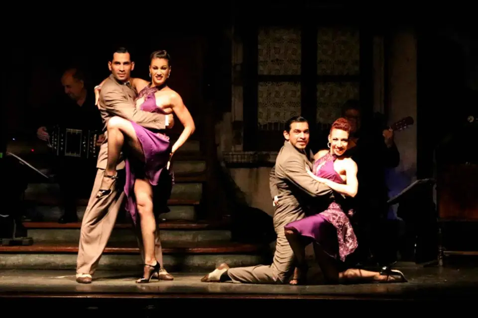 Aljibe Tango: Cena VIP Gourmet + Espectáculo +Traslado Gratis.