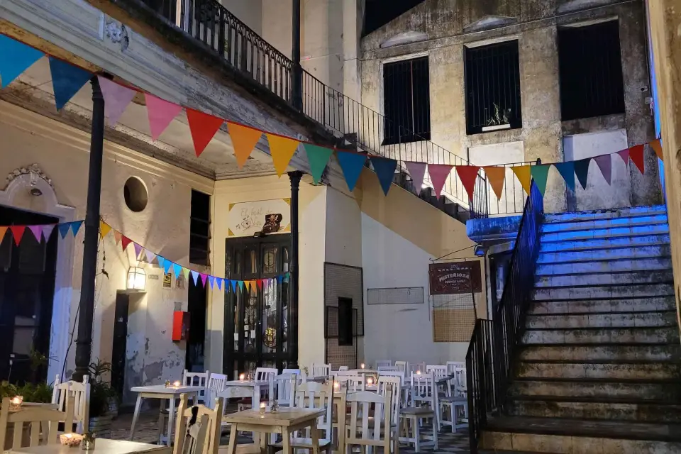 Buenos Aires: Espectáculo de tango en una antigua casa que fue conventillo.