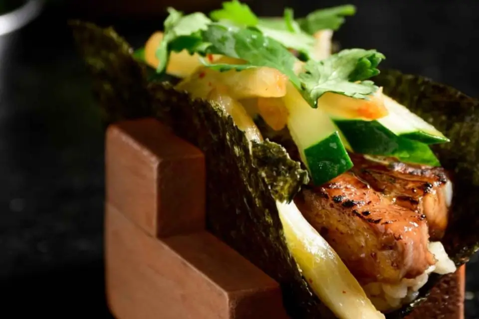 Buenos Aires: Experiencia de 8 platos de sushi y parrilla argentina